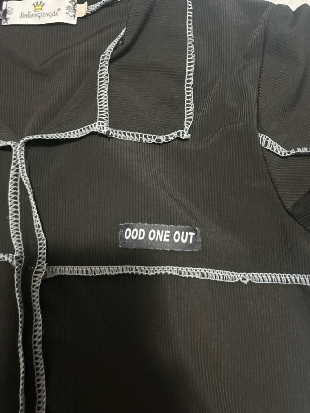Amazon Black Crop Top with White Contrast Stitching - Picture 3 of 3